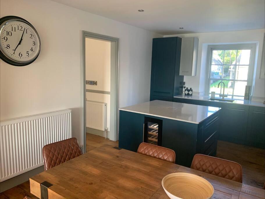 فيلا Aberaeron Island House - Panoramic Harbour Views المظهر الخارجي الصورة