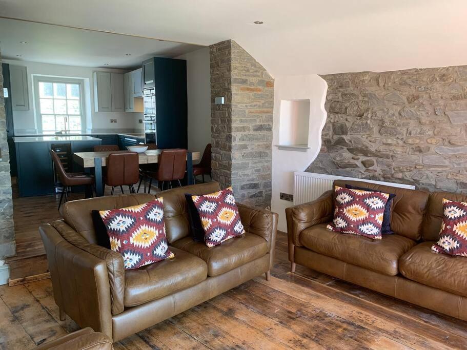 فيلا Aberaeron Island House - Panoramic Harbour Views المظهر الخارجي الصورة