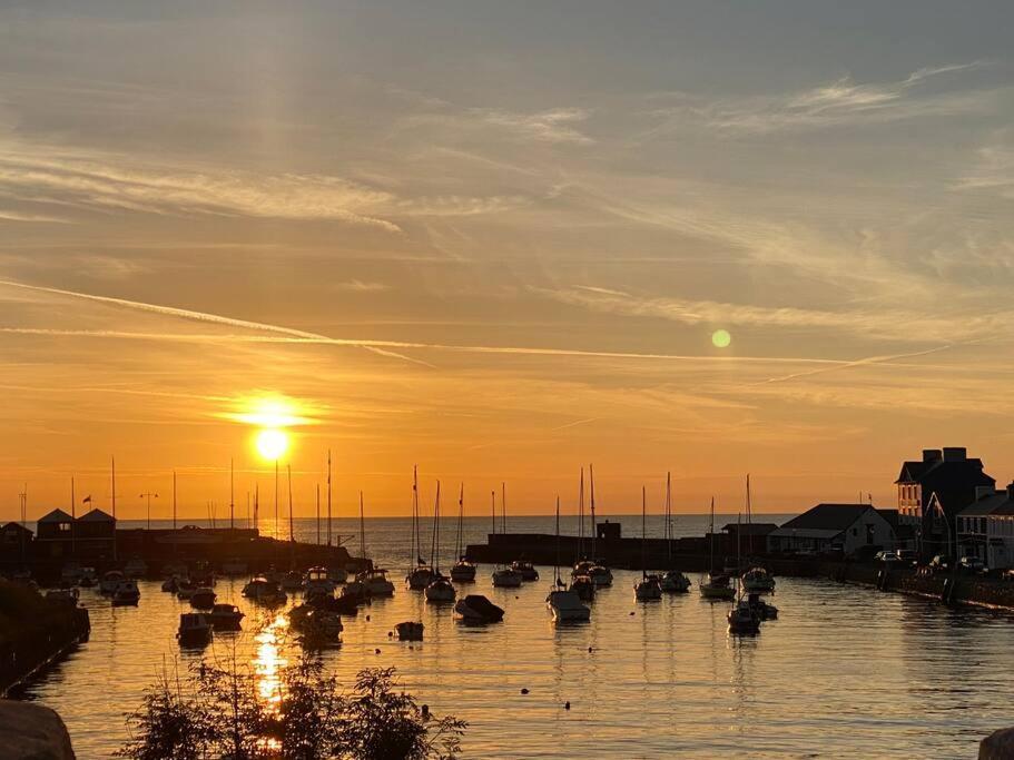 فيلا Aberaeron Island House - Panoramic Harbour Views المظهر الخارجي الصورة